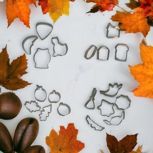 Lot of‎ 19 Halloween & Fall Themed Metal Cookie Cutters